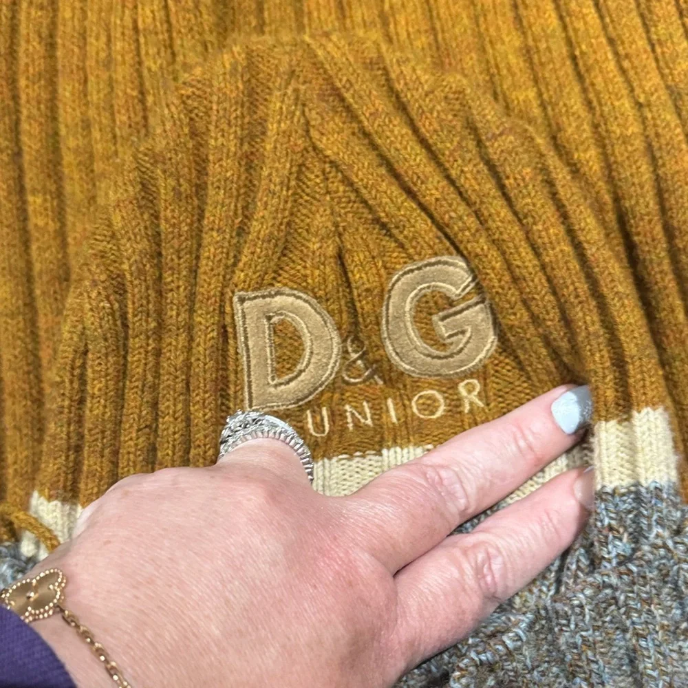 D&G Kids Tan and Gray Mittens Set